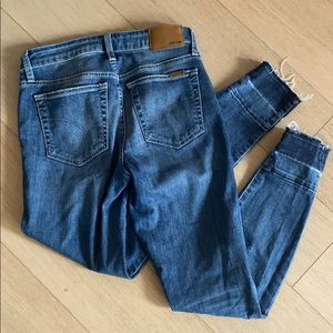 Joe’s Icon mid rise skinny ankle jeans
